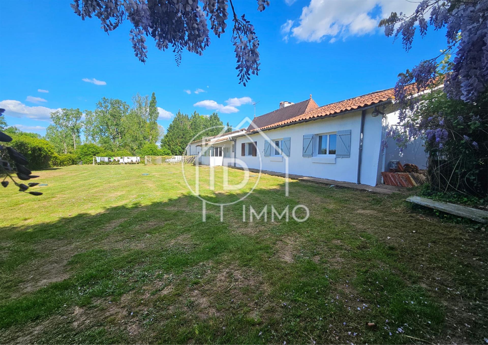 Maison à vendre, 190m², Montpon-Ménestérol