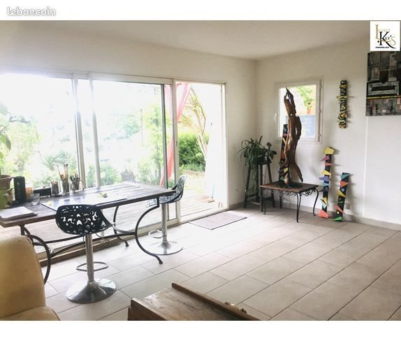 Maison à vendre, 125m², Saint-Dézéry