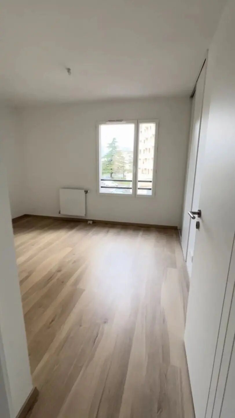 Appartement à louer, 70m², Echirolles