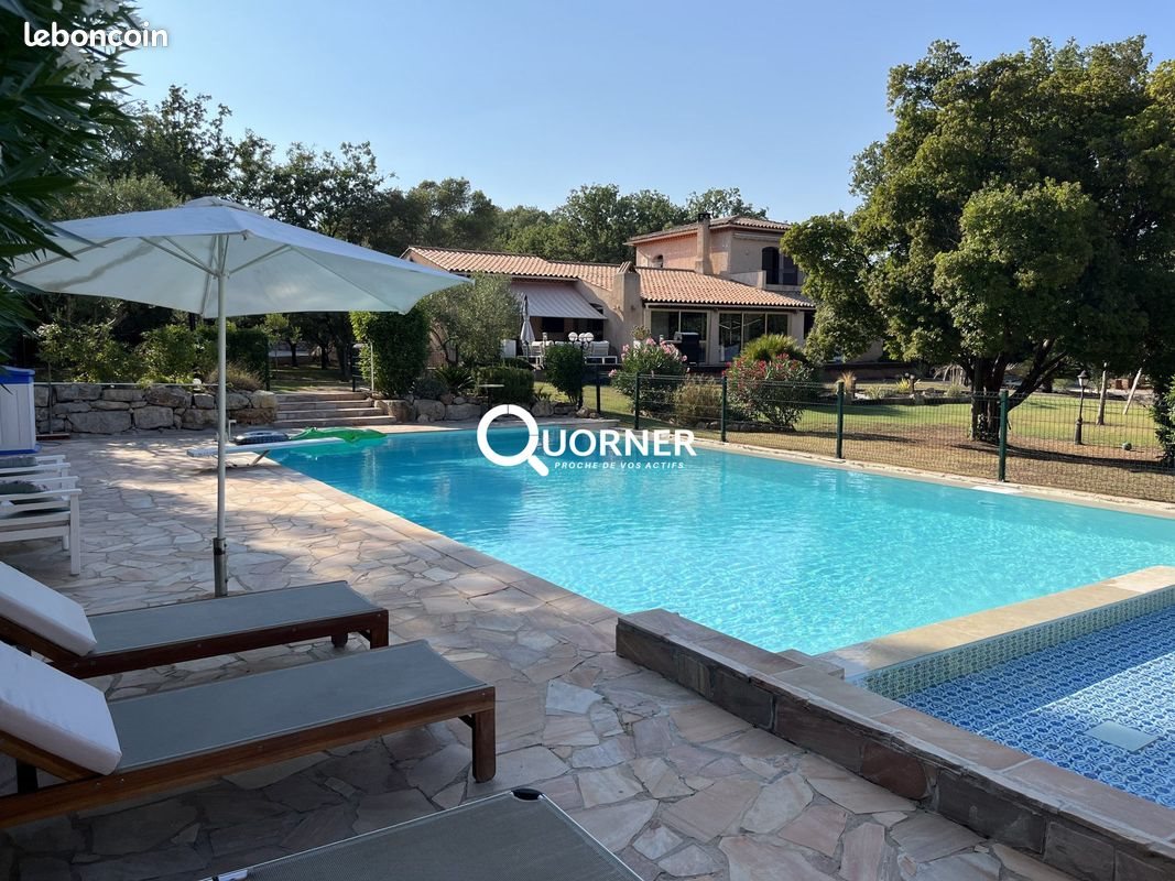 Maison à vendre, 185m², Fréjus
