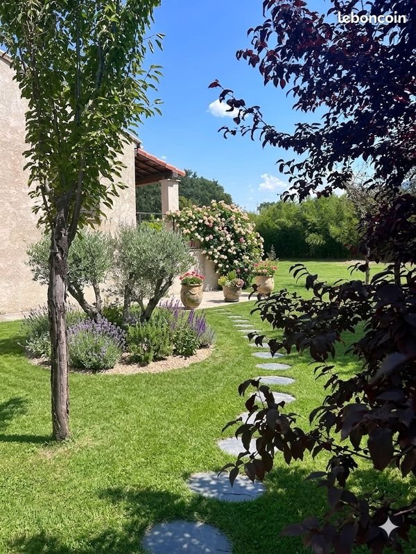 Maison à louer, 71m², Trets