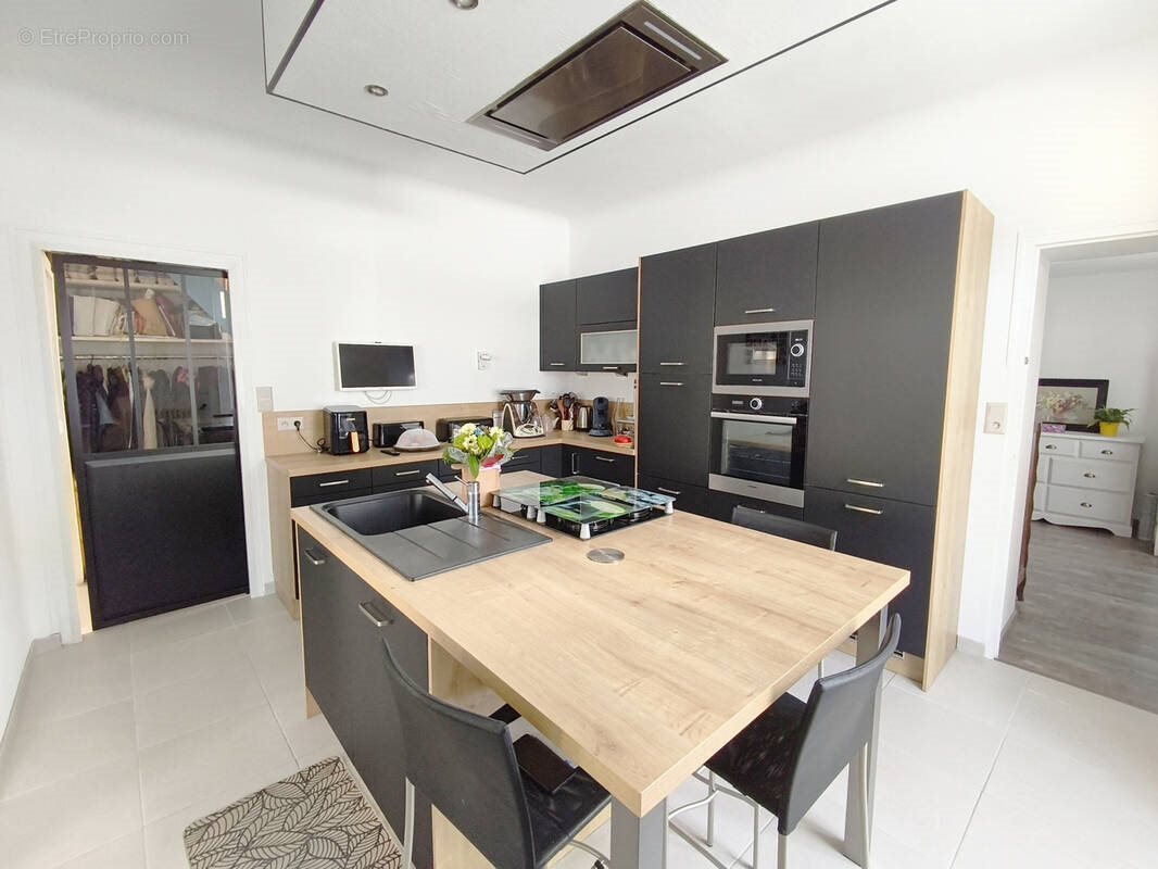Maison à vendre, 135m², Brette-les-Pins