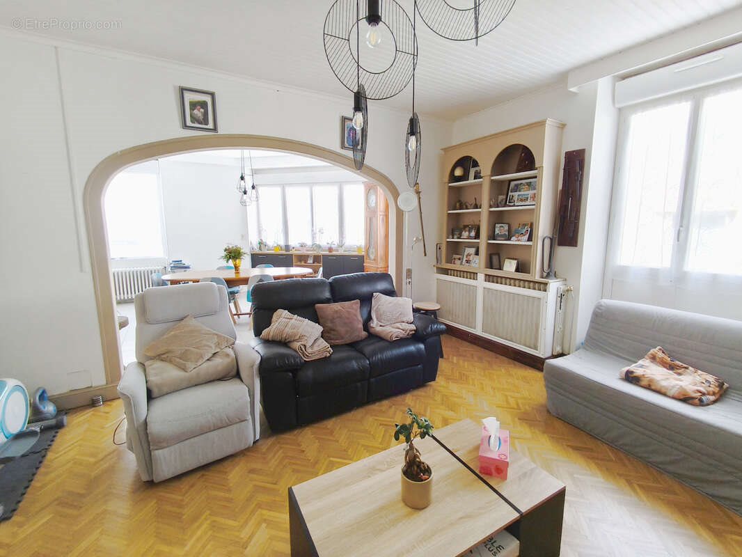 Maison à vendre, 135m², Brette-les-Pins