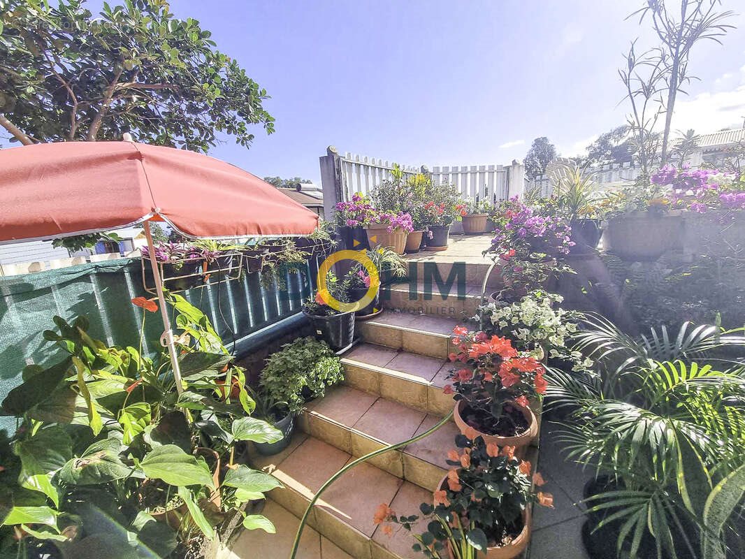 Maison à vendre, 97m², Le Tampon