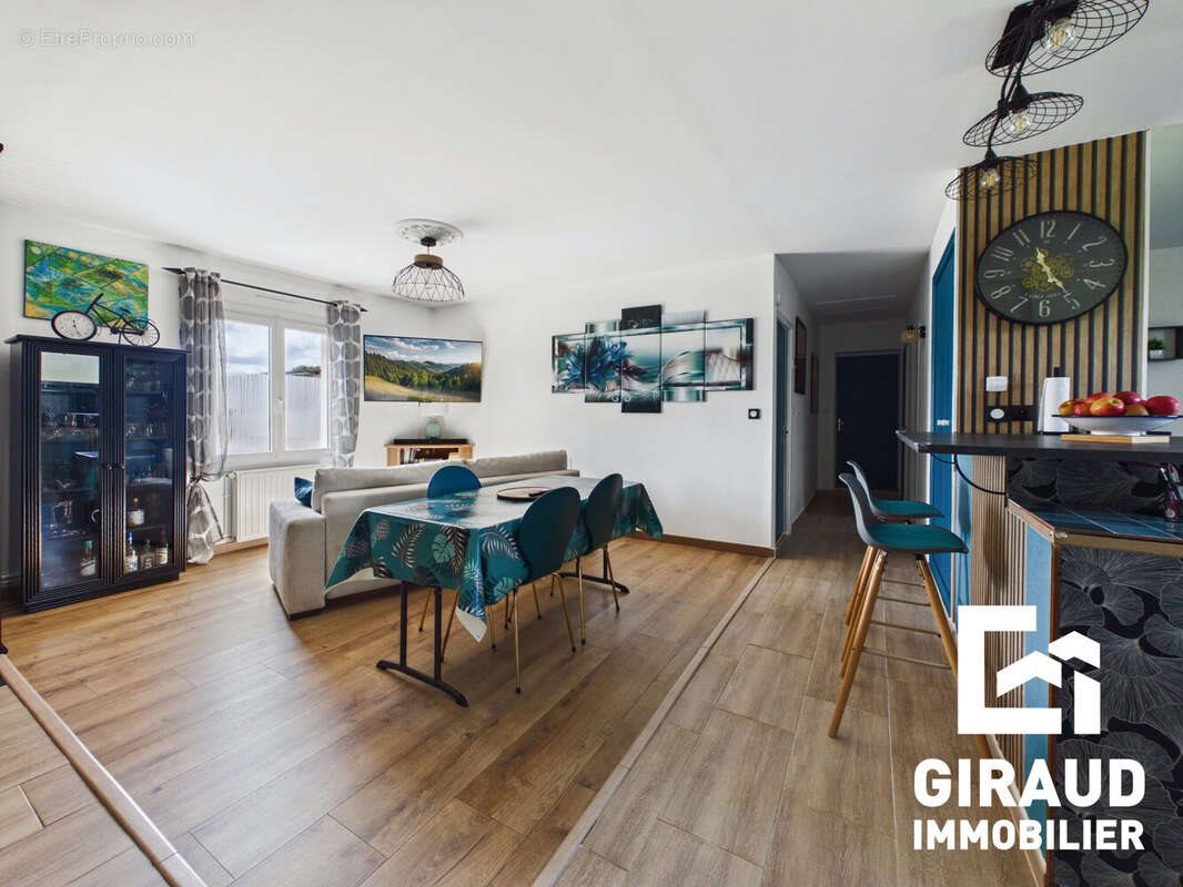 Maison à vendre, 101m², Puy-de-Serre