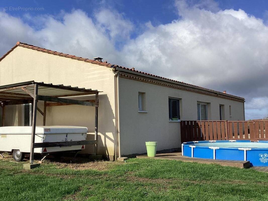 Maison à vendre, 142m², Villefranche-de-Lonchat