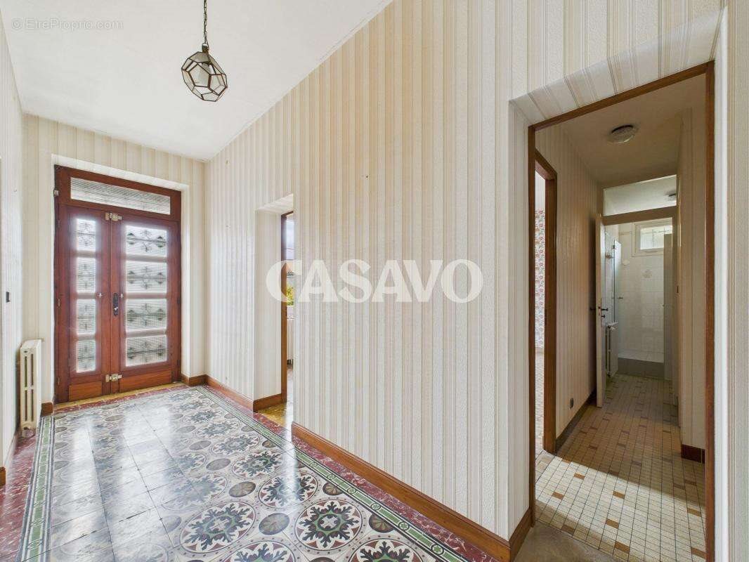 Maison à vendre, 142m², Saint-Médard-en-Jalles
