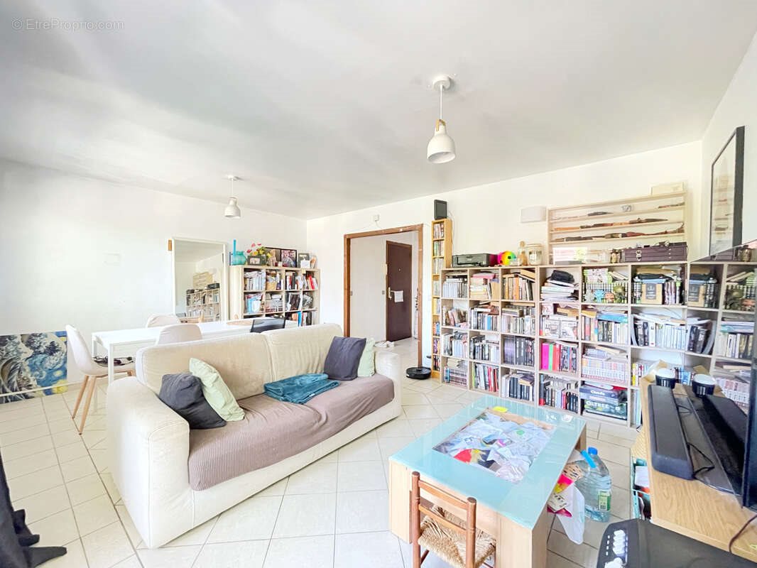 Appartement à vendre, 72m², Pierre-Bénite