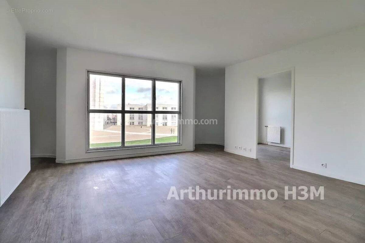 Appartement à vendre, 75m², Cergy
