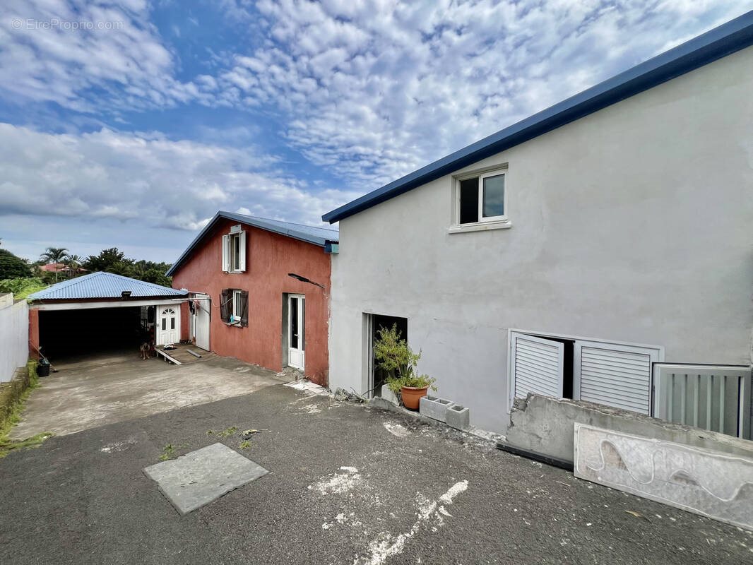 Maison à vendre, 221m², Le Tampon