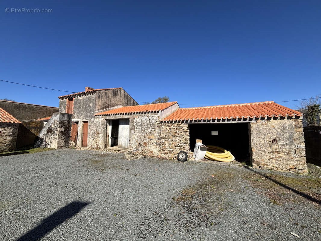 Maison à vendre, 141m², Vairé