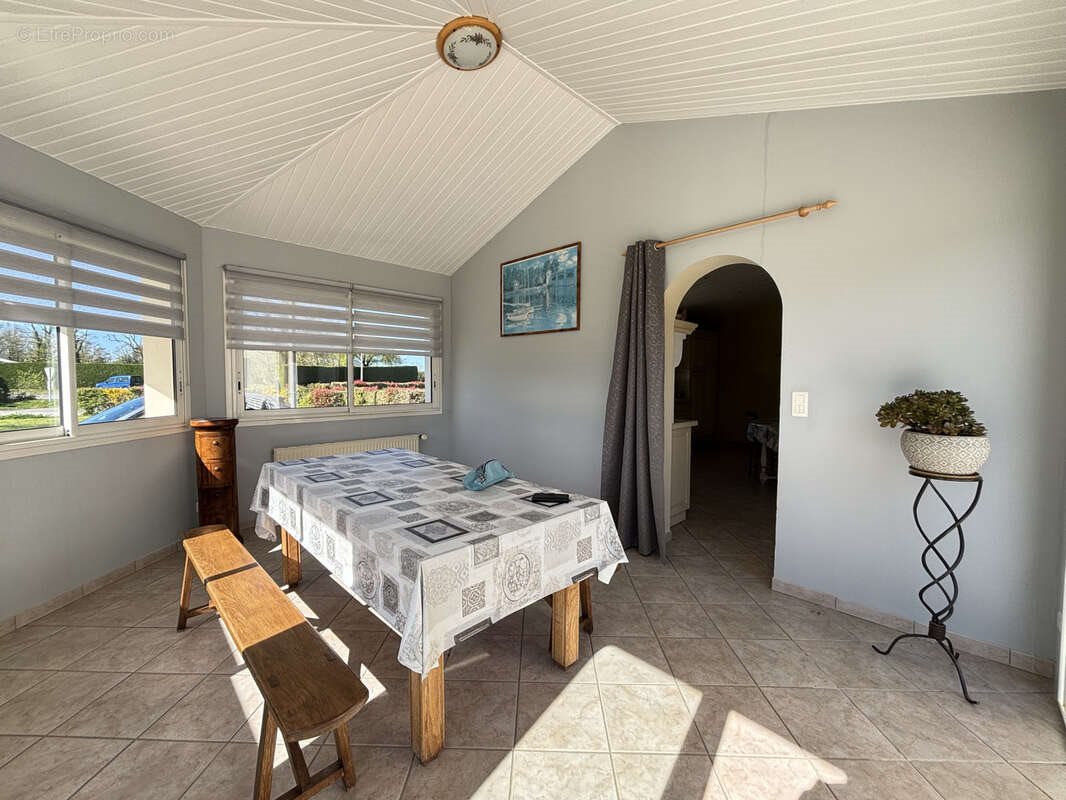 Maison à vendre, 141m², Vairé