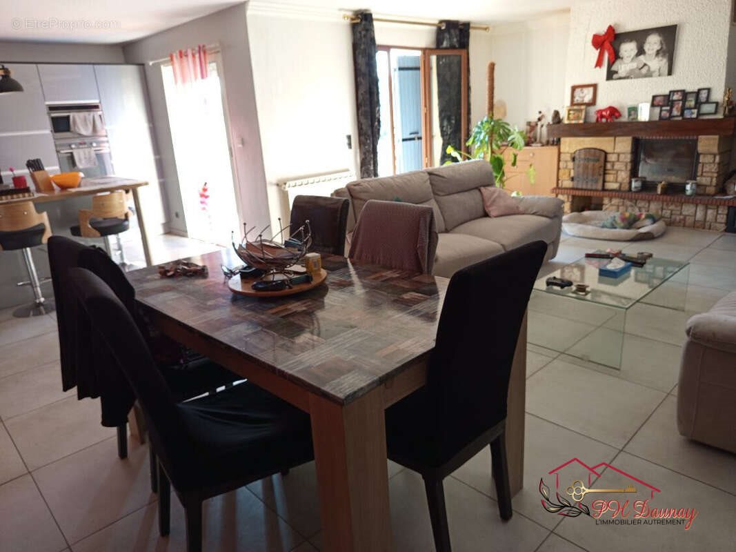 Maison à vendre, 152m², Saint-Martin-de-Valgalgues