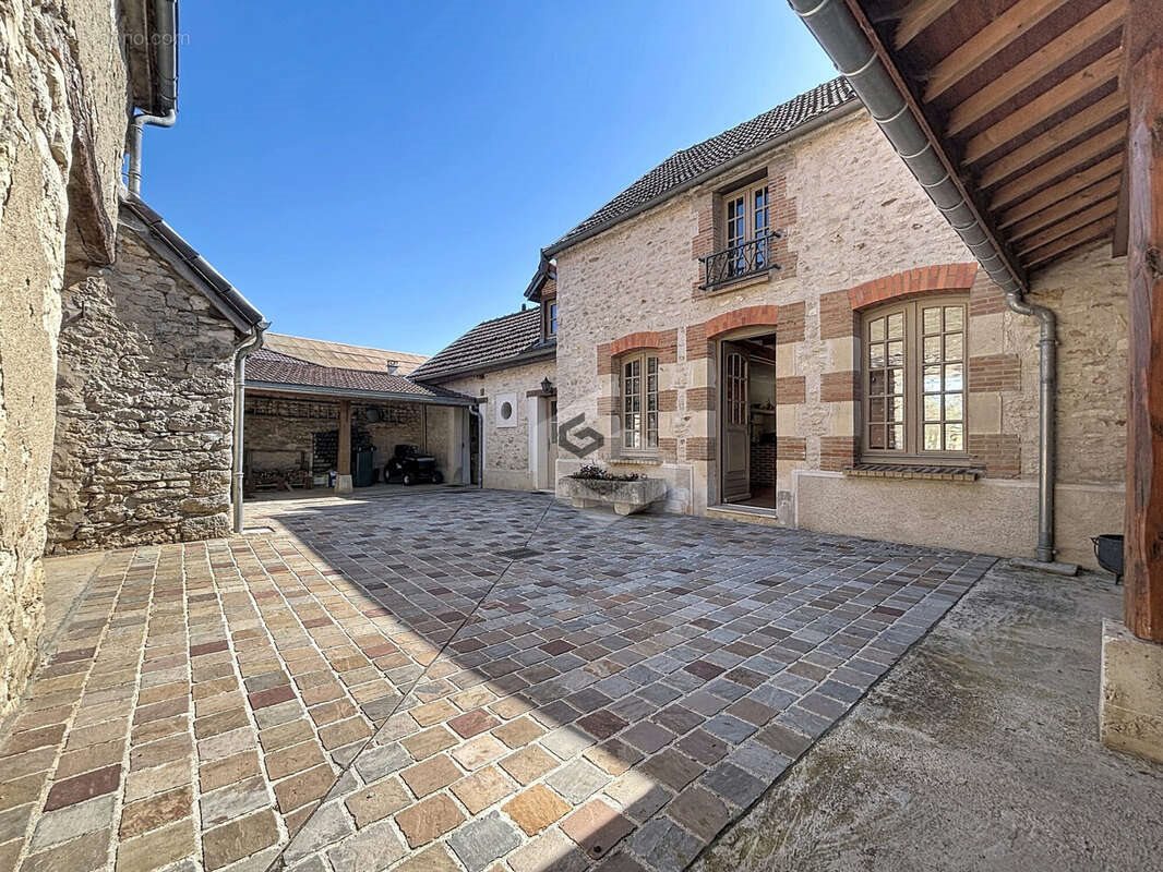 Maison à vendre, 120m², Crugny