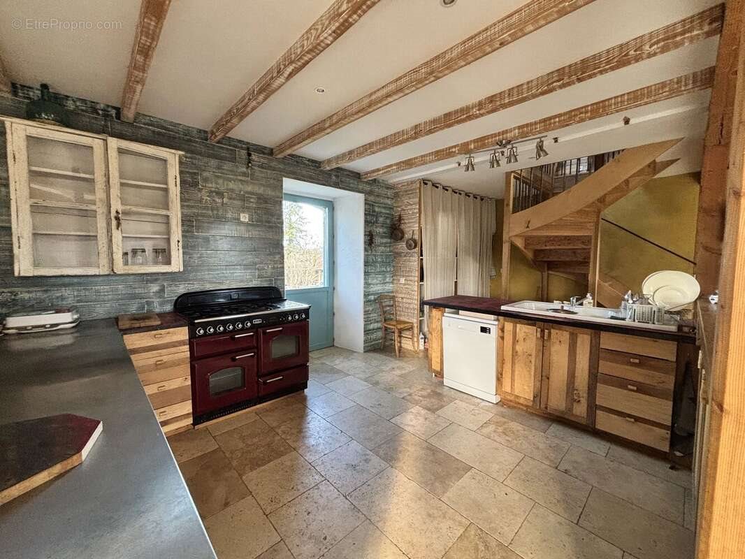 Maison à vendre, 173m², Montaigu-de-Quercy