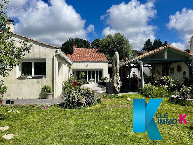Maison à vendre, 163m², Poiroux