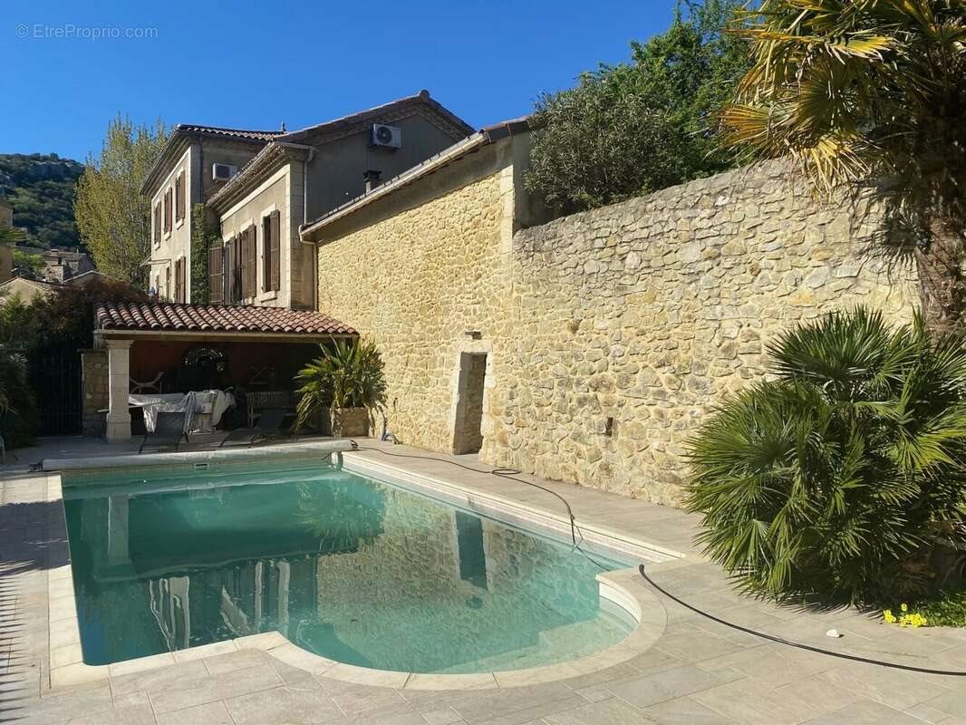 Maison à vendre, 418m², Saint-Montan