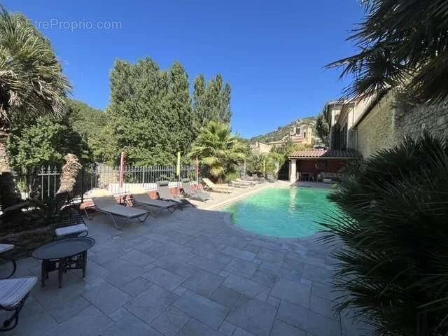 Maison à vendre, 418m², Saint-Montan
