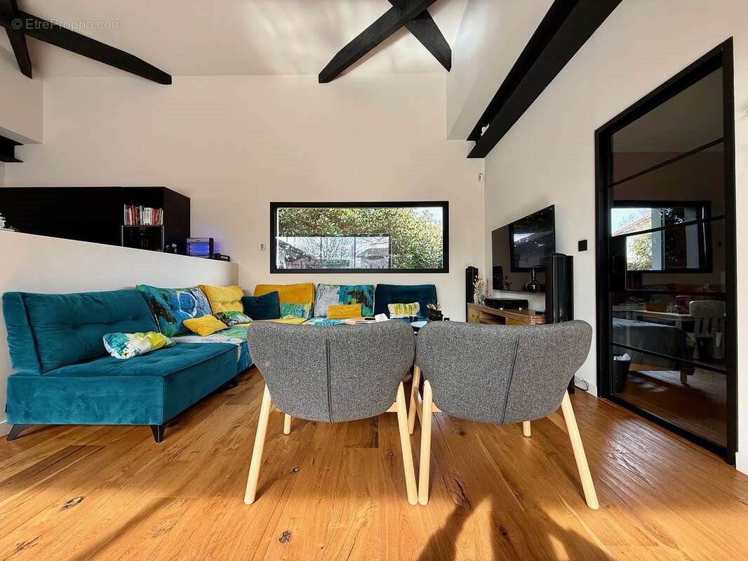 Maison à vendre, 253m², Lugos