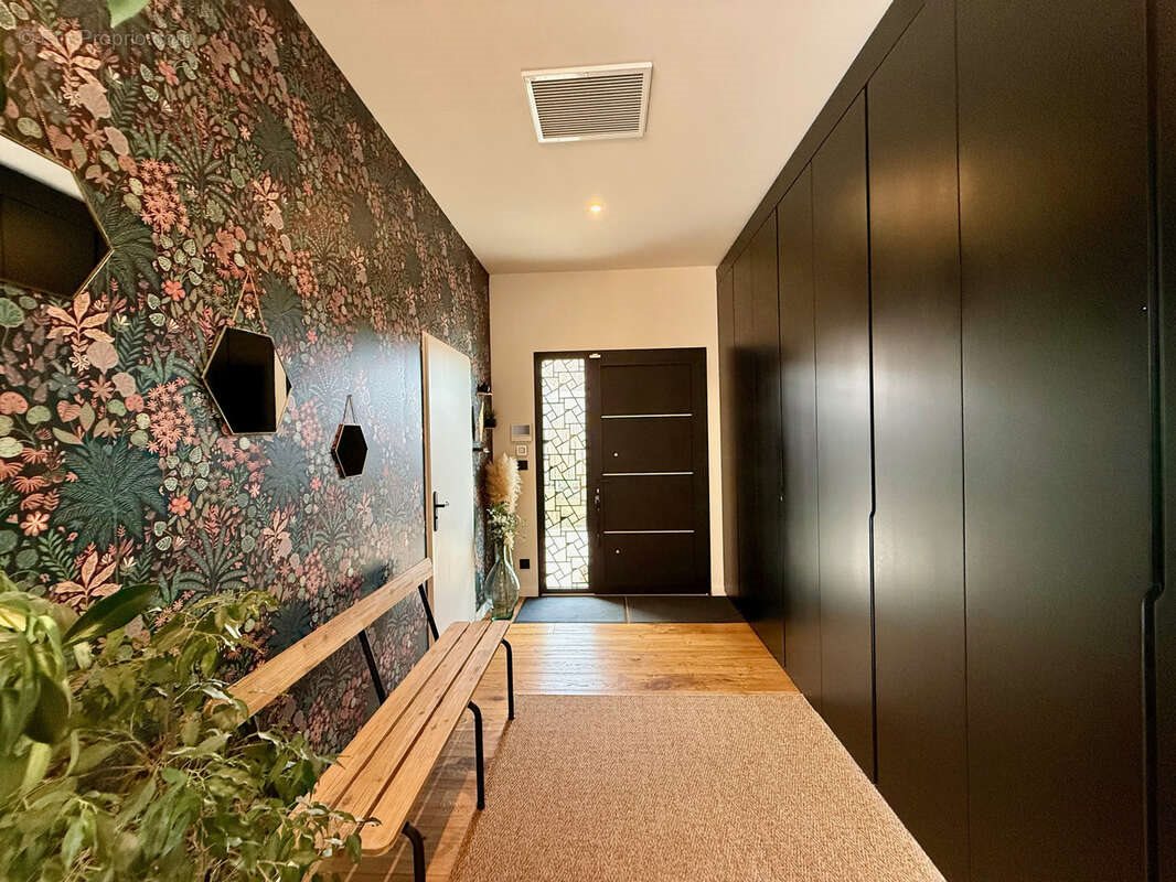 Maison à vendre, 253m², Lugos