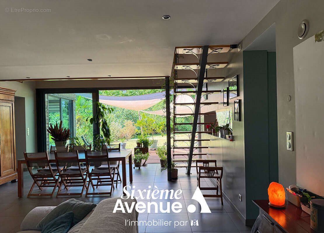 Maison à vendre, 221m², Montauban
