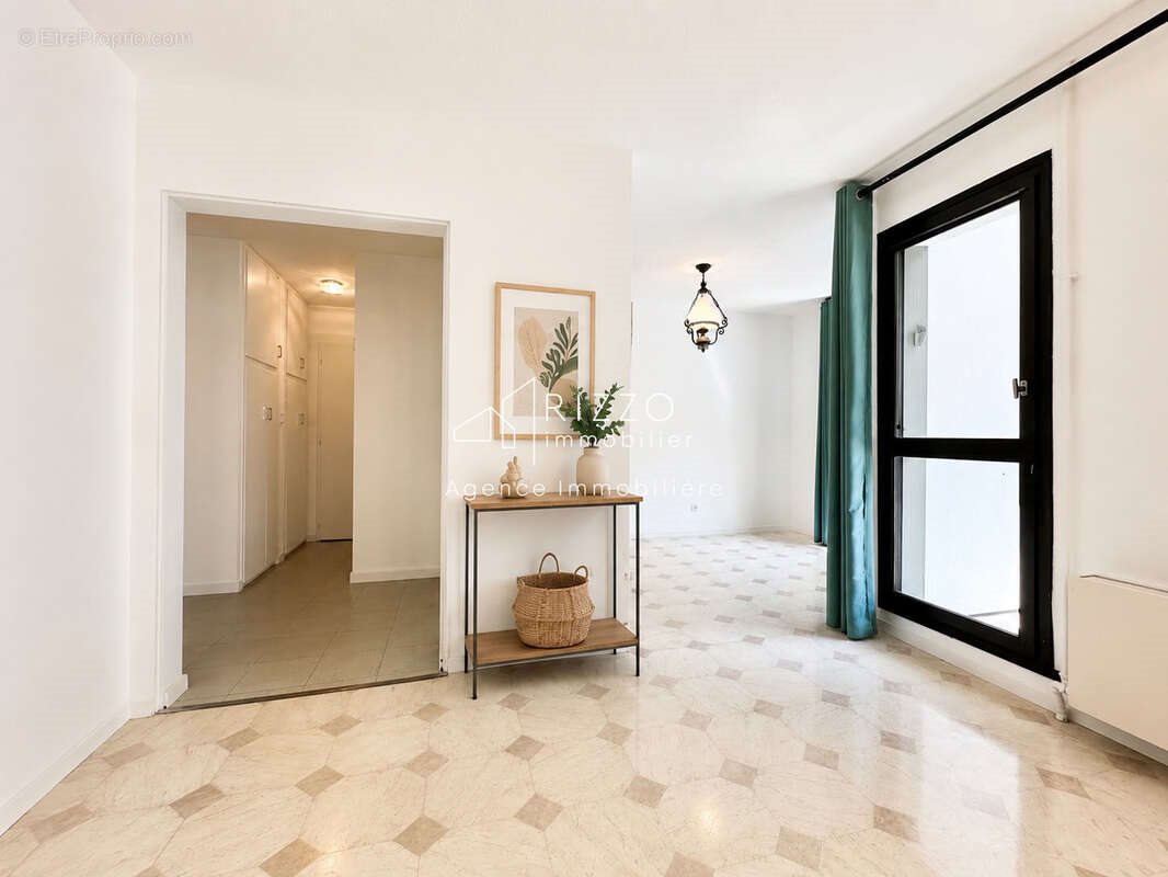 Appartement à vendre, 93m², Meythet