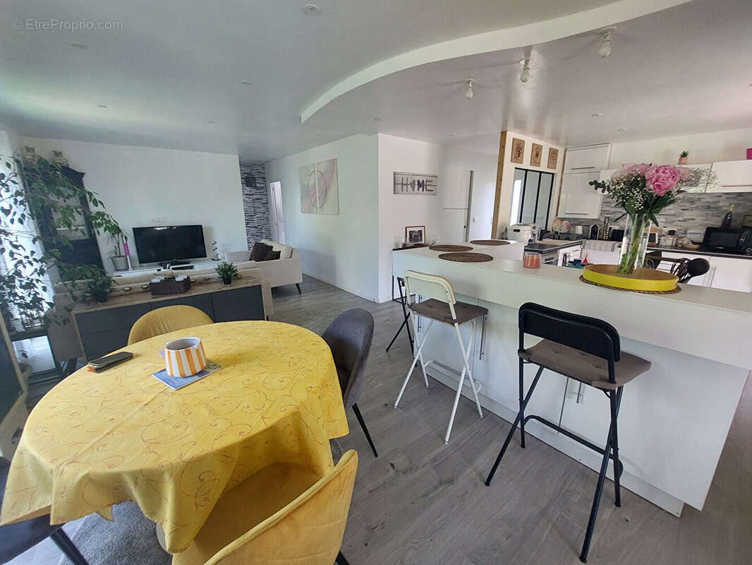 Maison à vendre, 78m², Saint-Domineuc