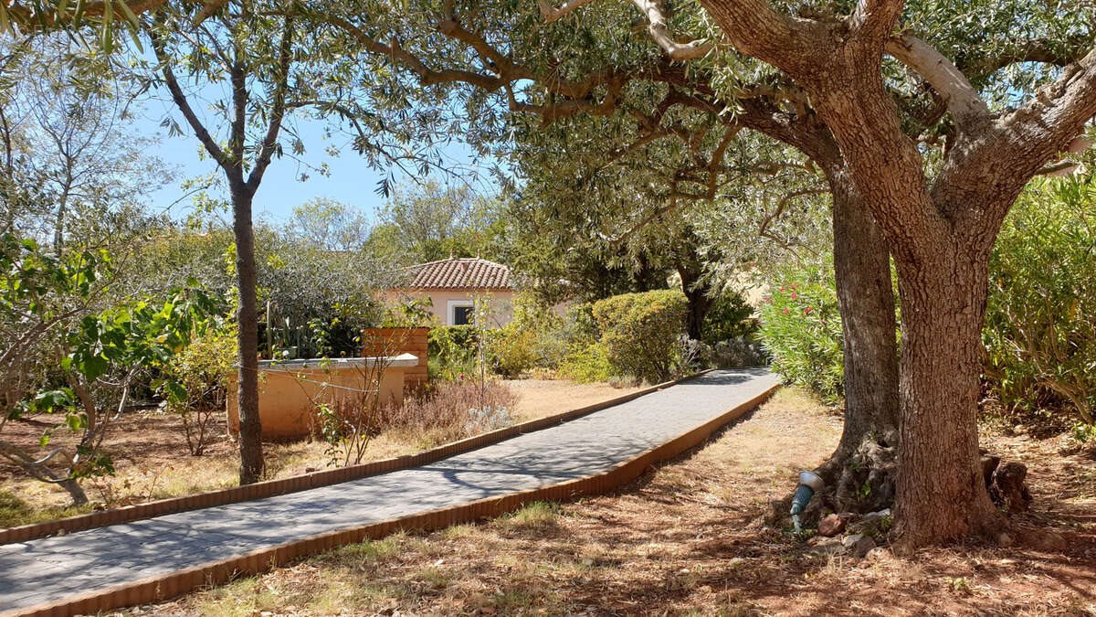 Maison à vendre, 360m², Cébazan