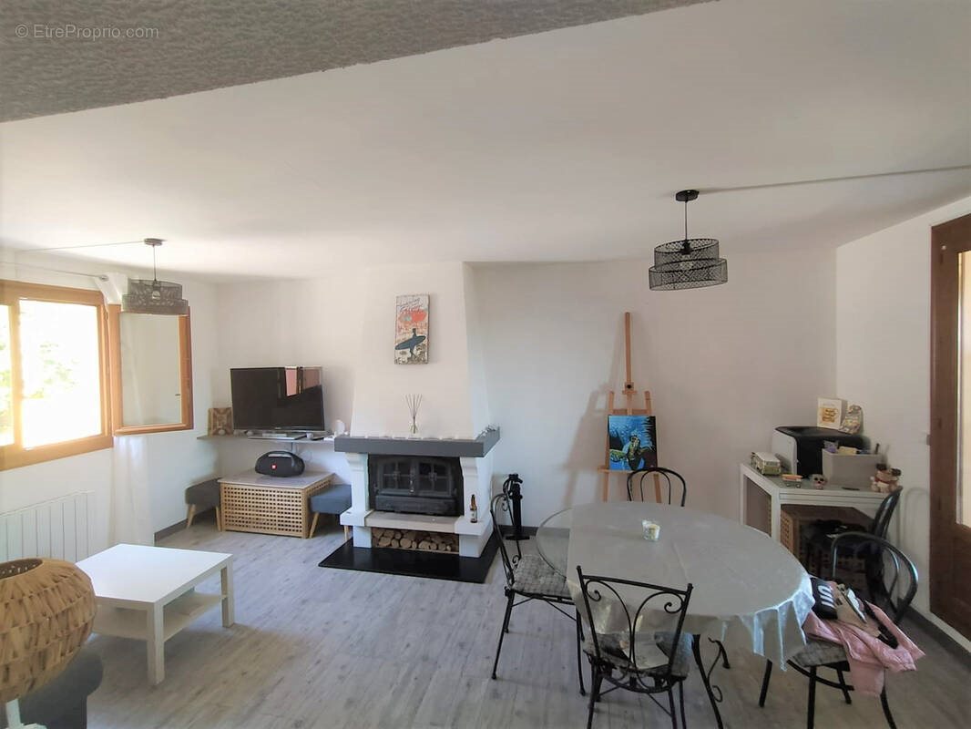 Appartement à vendre, 58m², Carqueiranne