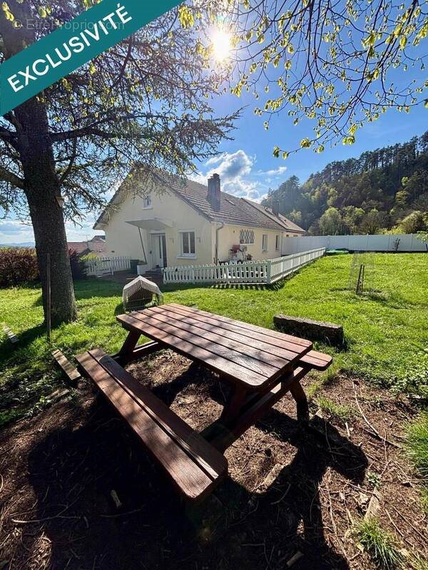 Maison à vendre, 150m², Orgelet