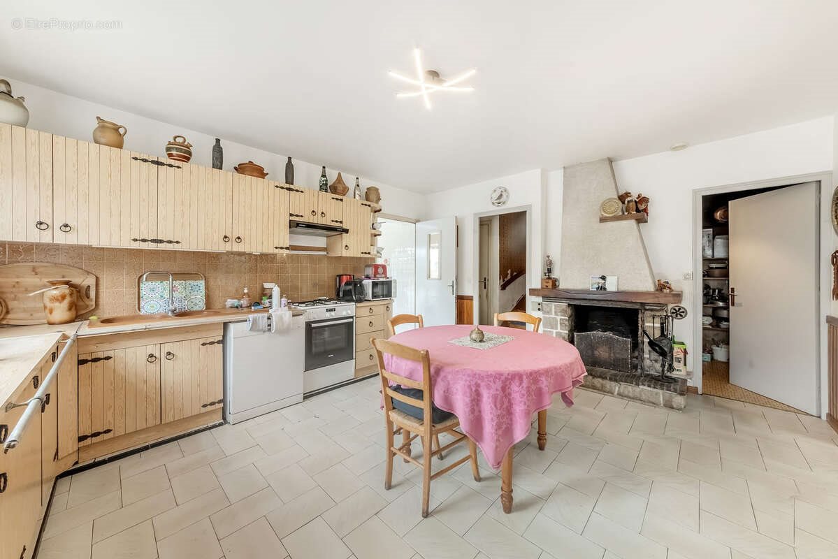 Maison à vendre, 126m², Cuguen