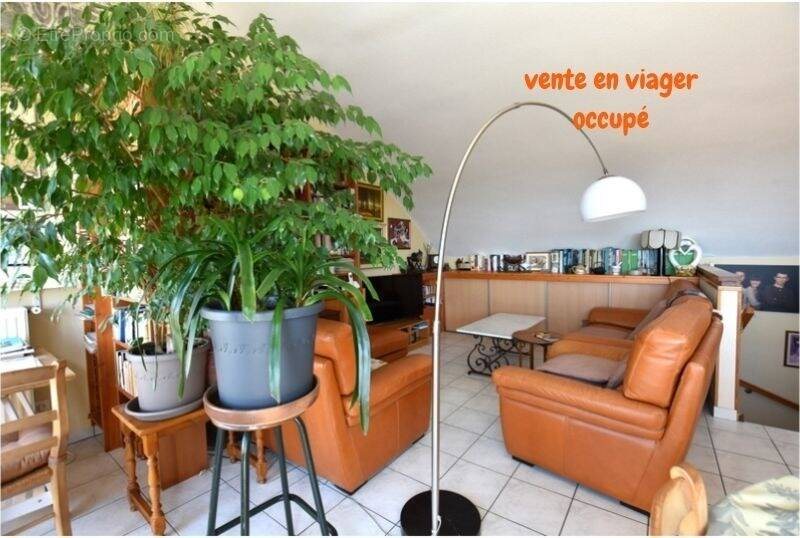Appartement à vendre, 96m², Saint-Genest-Lerpt