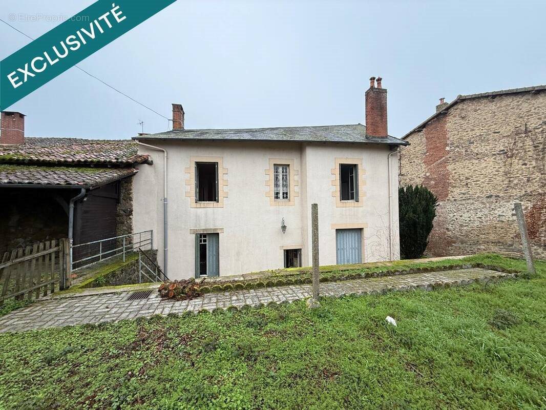 Maison à vendre, 127m², Saint-Laurent-sur-Gorre