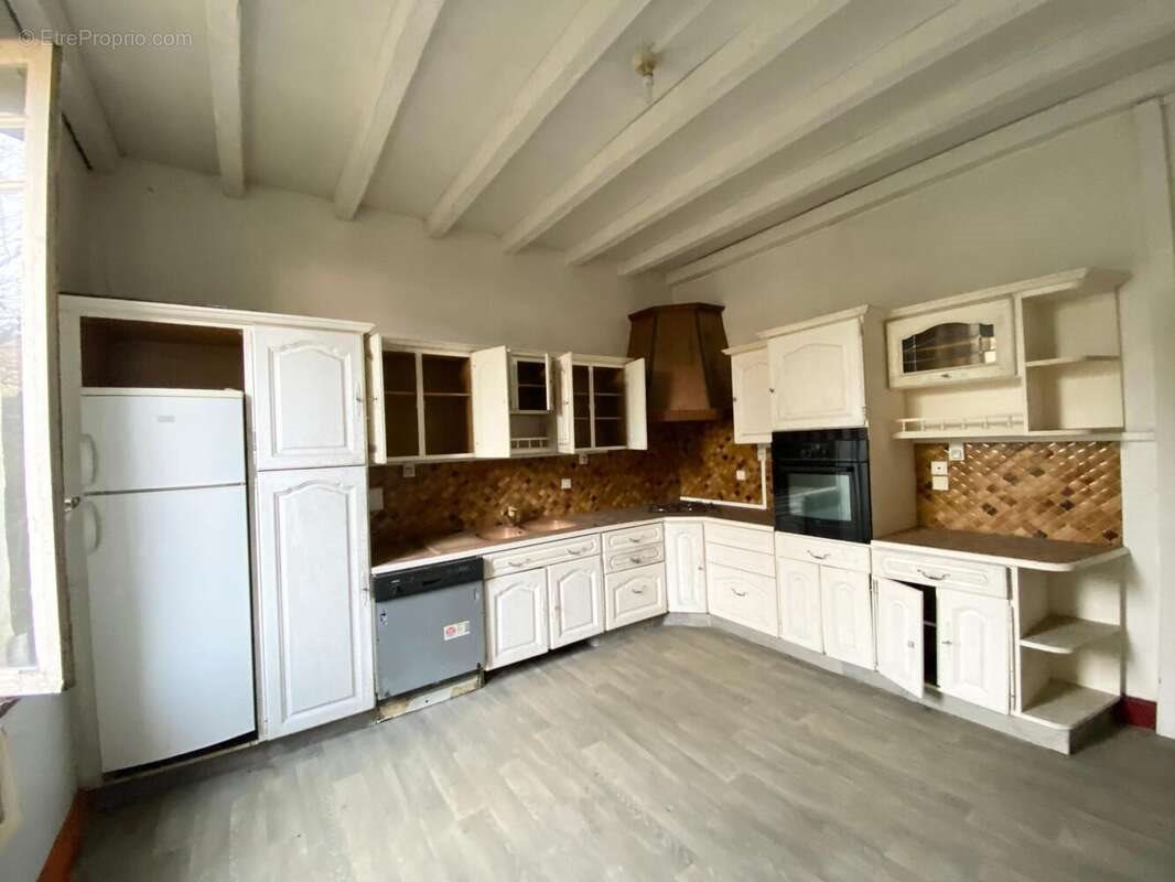 Maison à vendre, 127m², Saint-Laurent-sur-Gorre