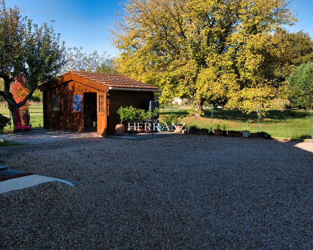 Maison à vendre, 80m², Montpon-Ménestérol