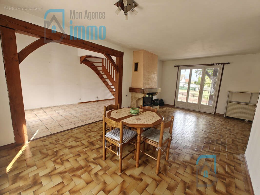 Maison à vendre, 115m², Marmagne