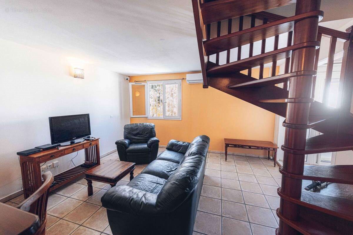 Appartement à vendre, 50m², Saint-Pierre