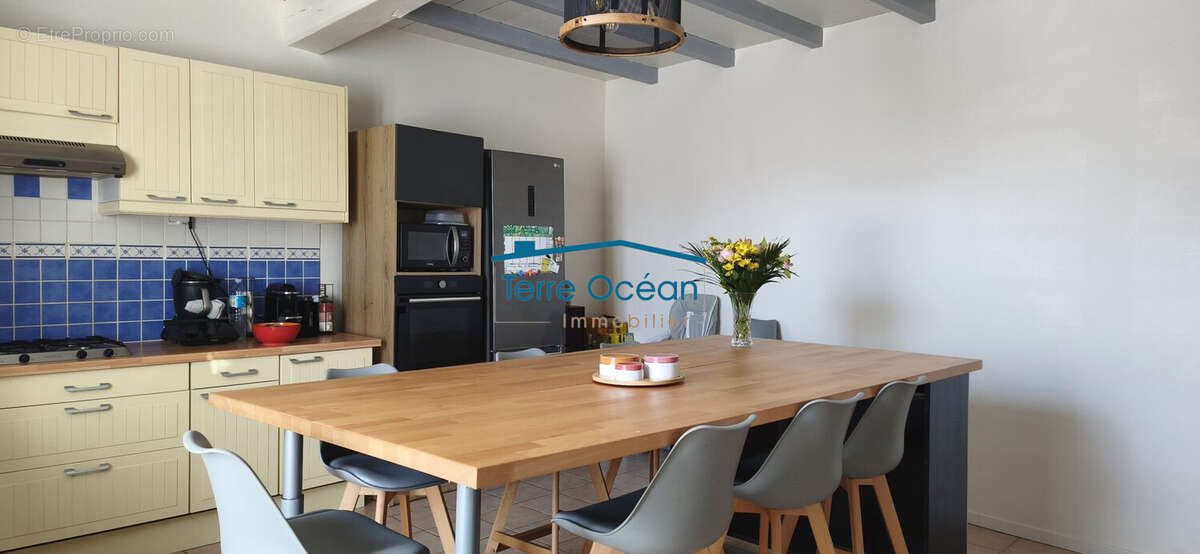 Maison à vendre, 193m², Montpellier-de-Médillan