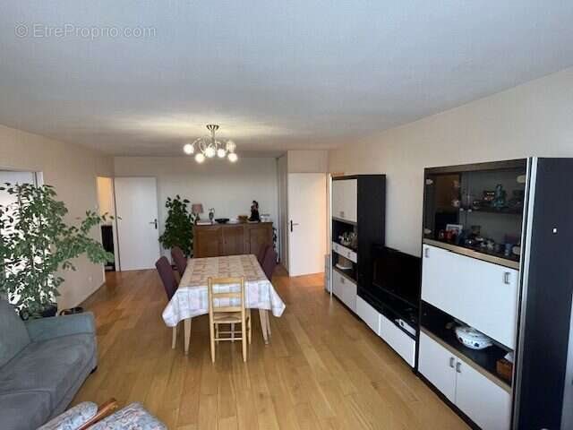 Appartement à vendre, 85m², Le Blanc-Mesnil