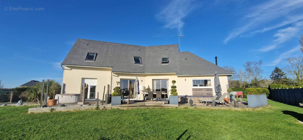 Maison à vendre, 180m², Grandcamp-Maisy