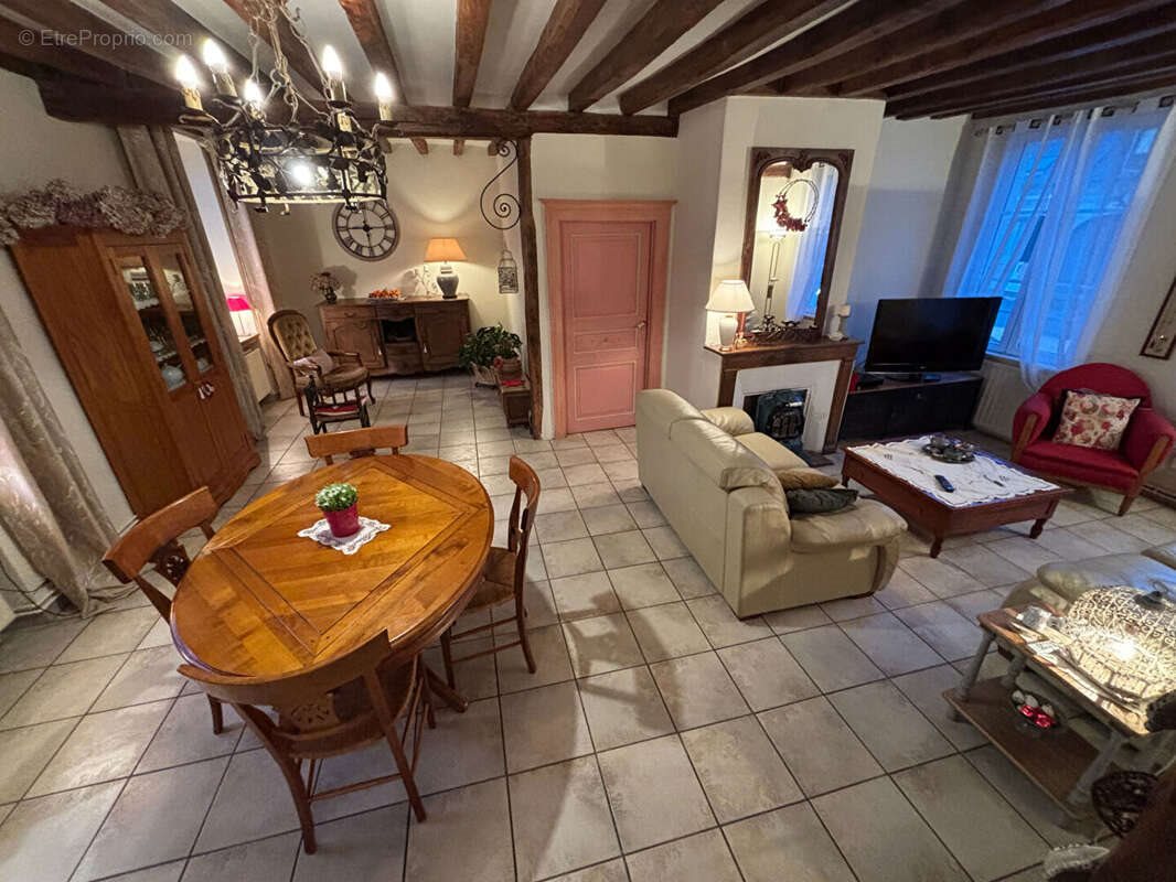 Maison à vendre, 205m², Noailles