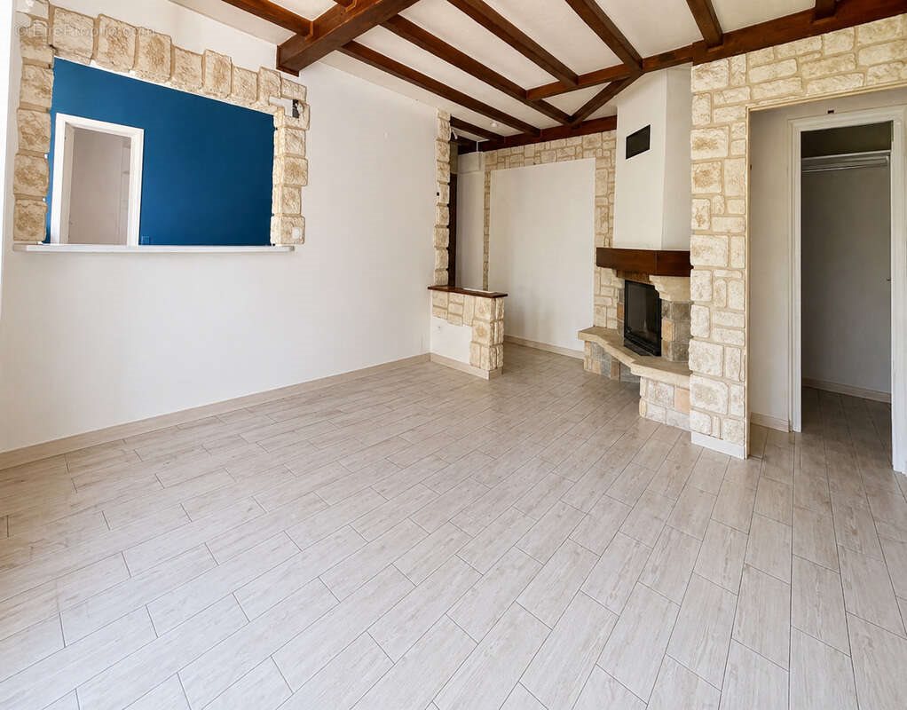 Appartement à vendre, 69m², Coubron