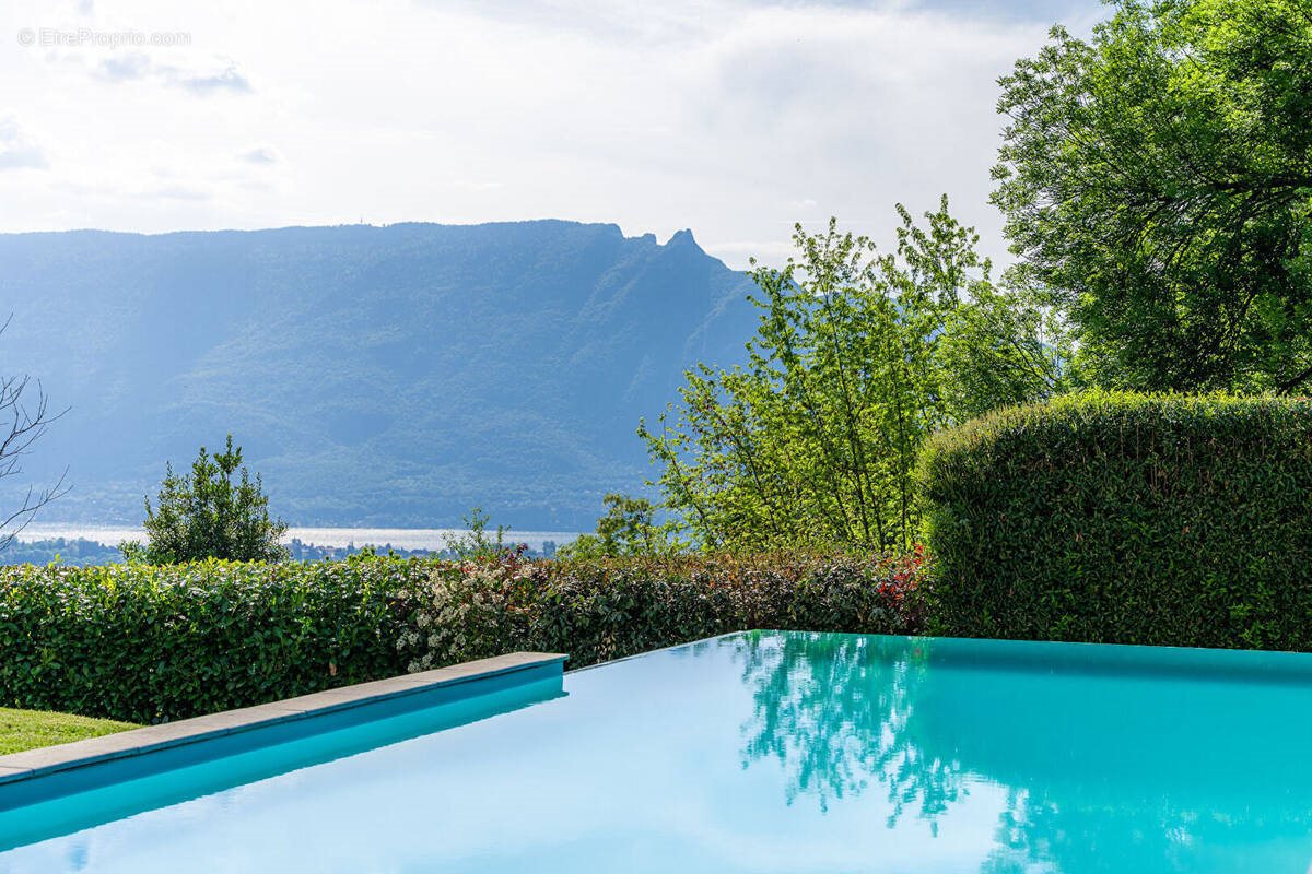 Maison à vendre, 326m², Aix-les-Bains