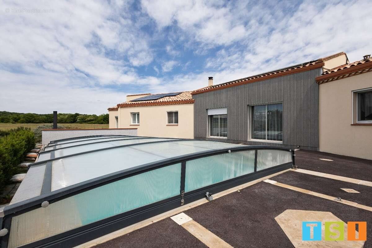 Maison à vendre, 200m², Mondavezan