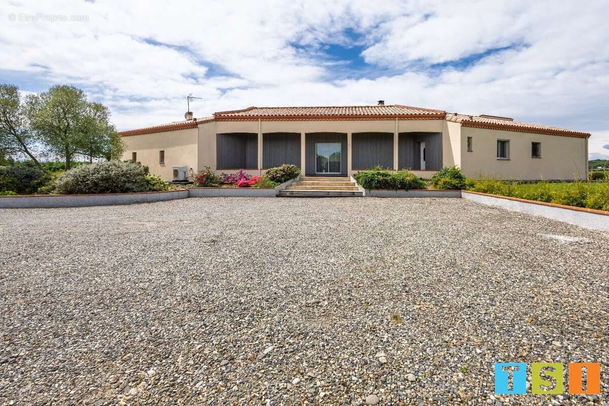 Maison à vendre, 200m², Mondavezan