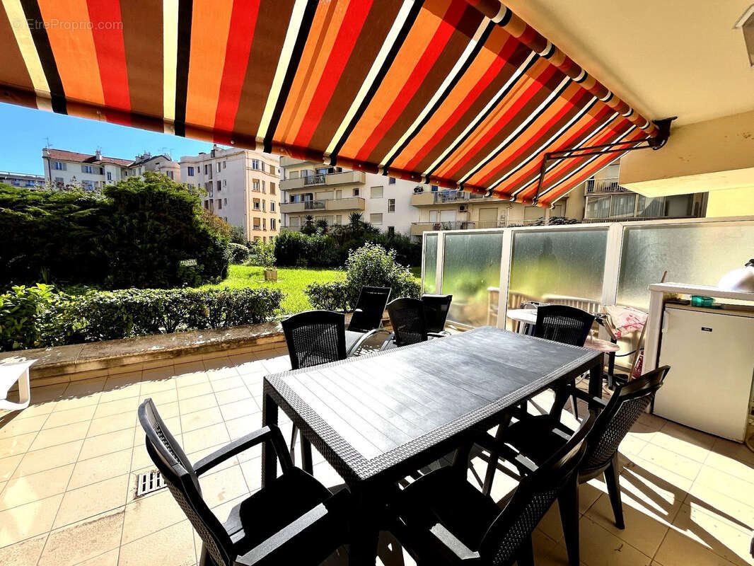 Appartement à vendre, 65m², Antibes