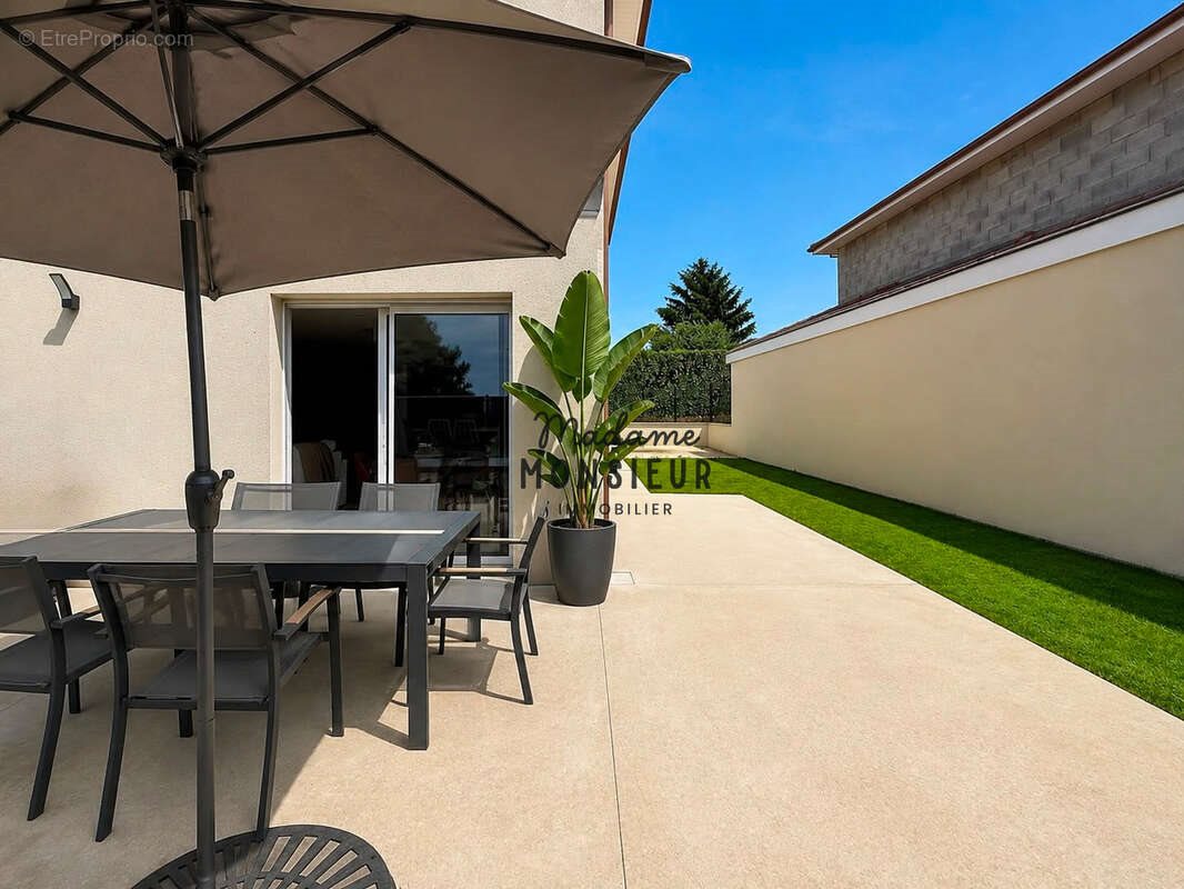 Maison à vendre, 91m², Bourgoin-Jallieu