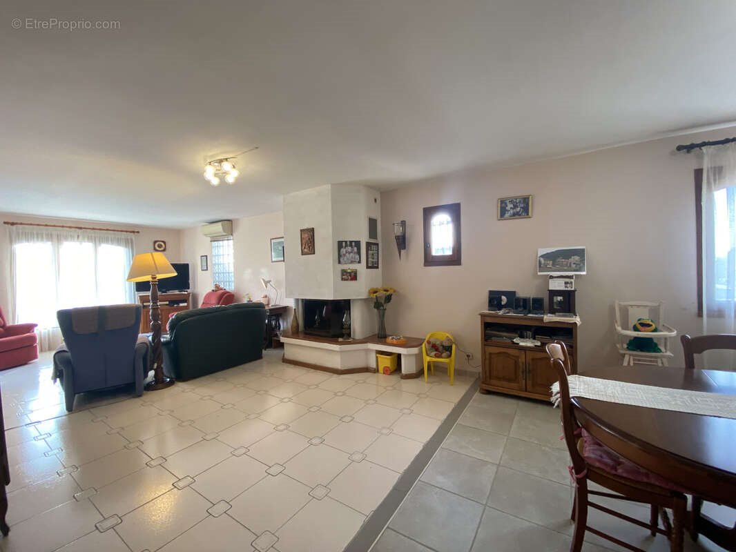 Maison à vendre, 172m², Vias