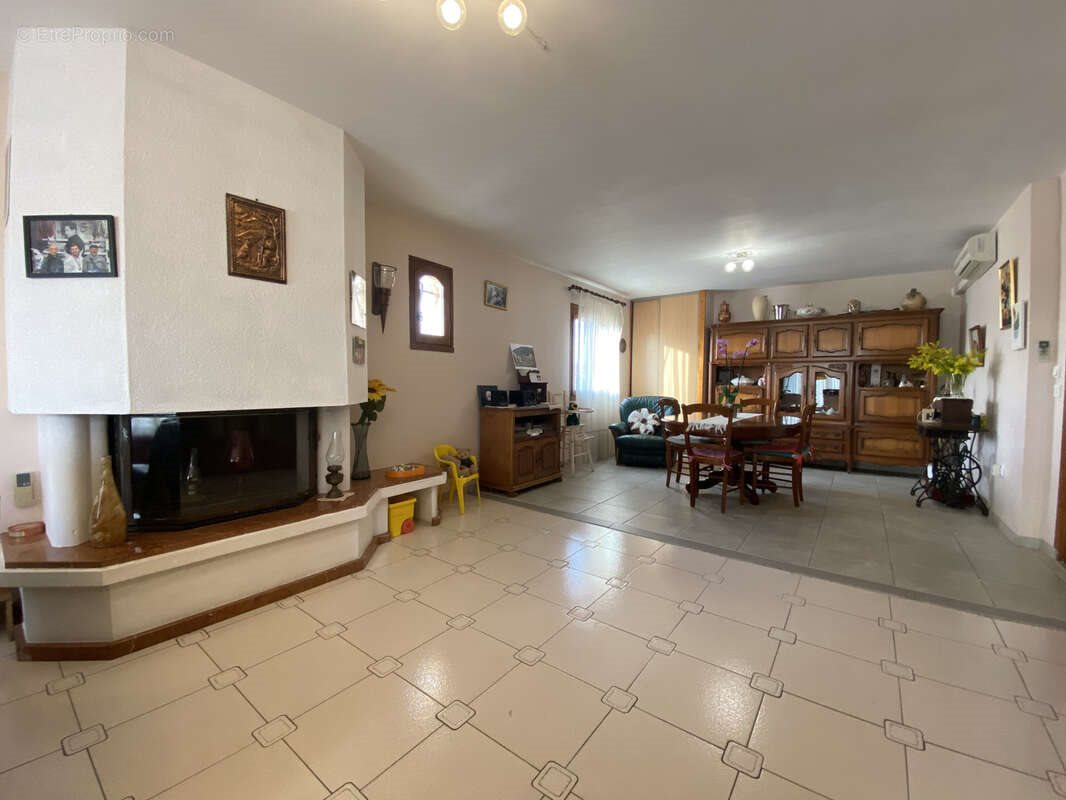 Maison à vendre, 172m², Vias