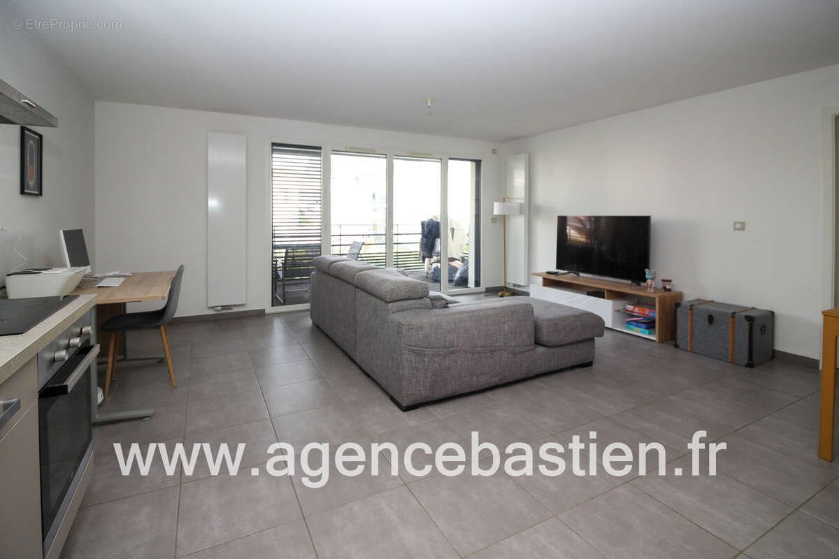 Appartement à vendre, 73m², Divonne-les-Bains